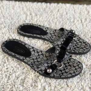 COACH Katey Slide Signature Sandals Slip-On Flats .. never used